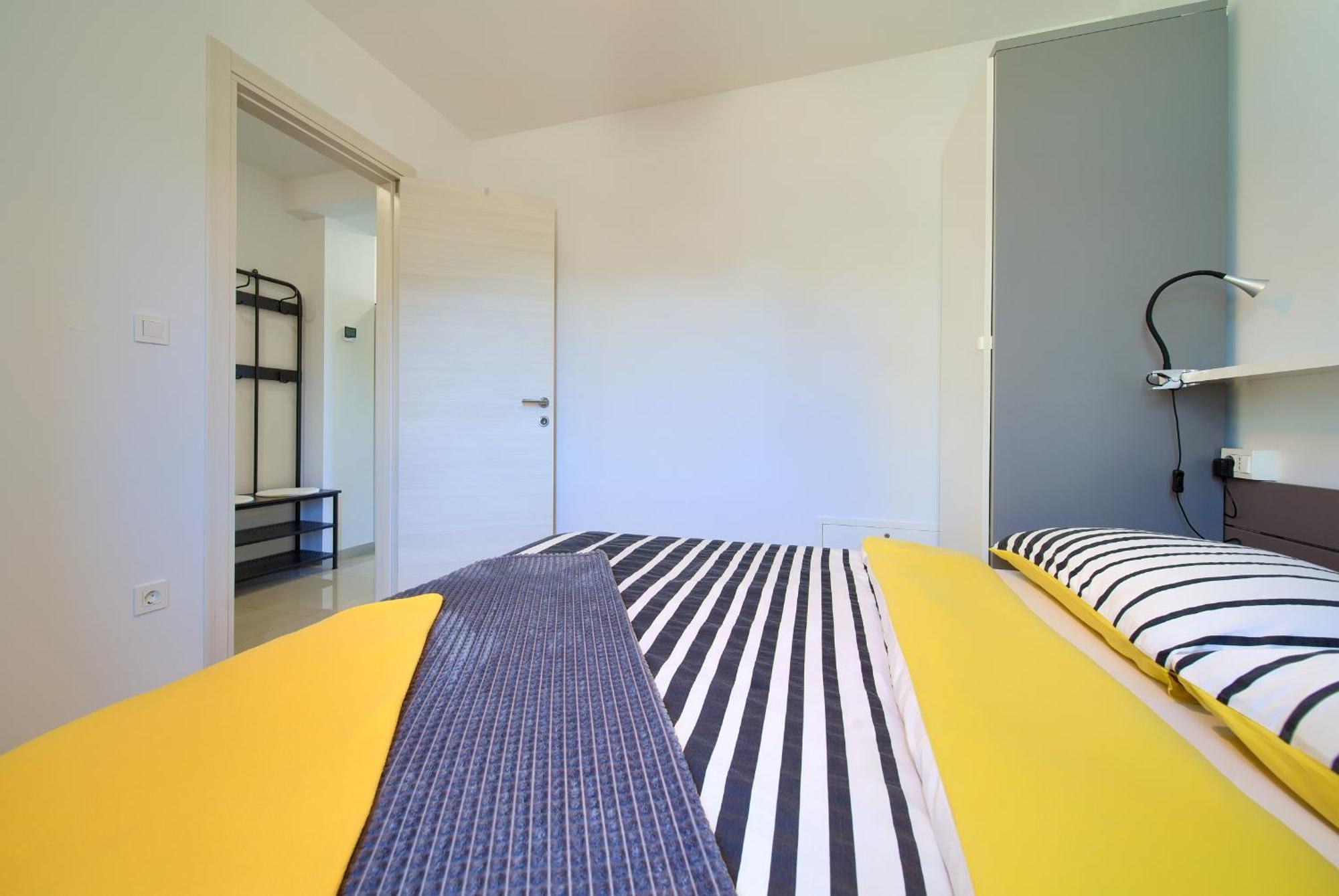 Apartment Sara Krk Town Extérieur photo